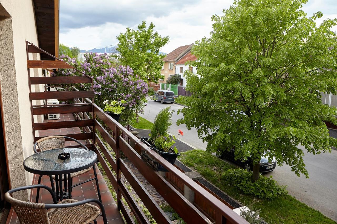Apartament Rozelor Brasov Luaran gambar
