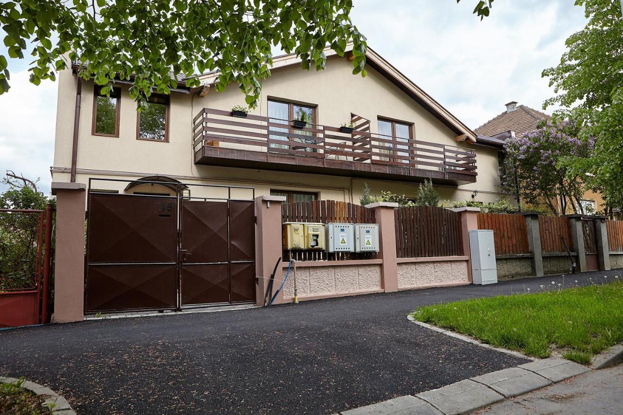 Apartament Rozelor Brasov Luaran gambar