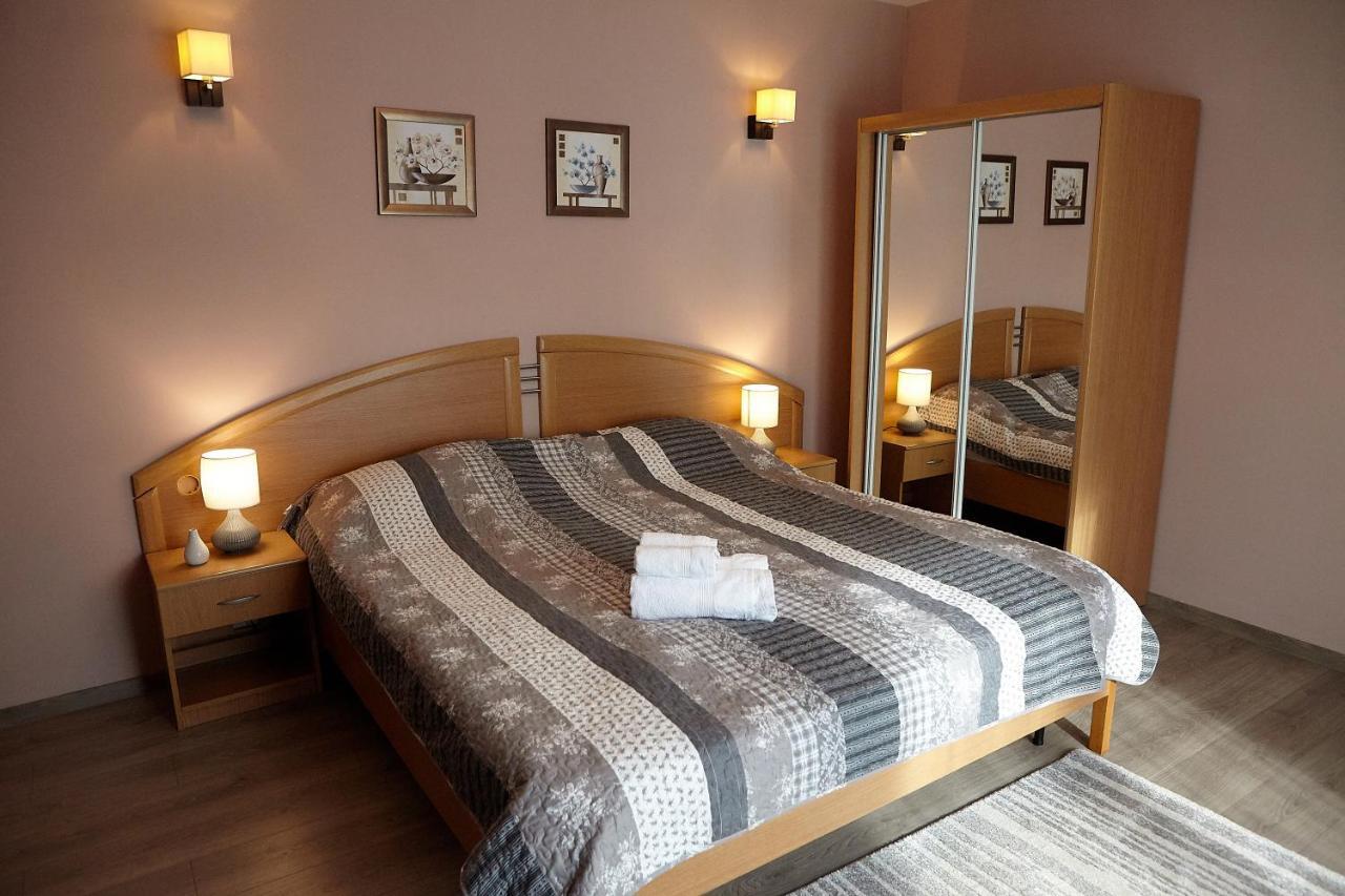 Apartament Rozelor Brasov Luaran gambar